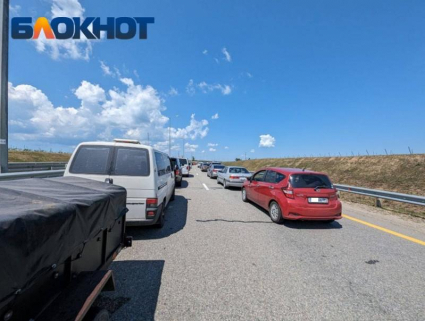 Пробки на М-4 «Дон» и перед Крымским мостом: что происходит на дорогах Кубани в конце выходных