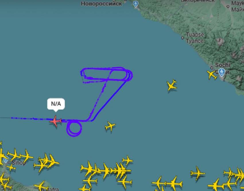 Американский самолёт второй день кружит над морем вблизи Кубани