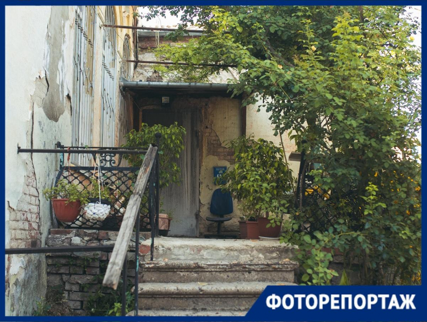 Оазисы вдали от шумных улиц: показываем колоритные дворики в центре Краснодара