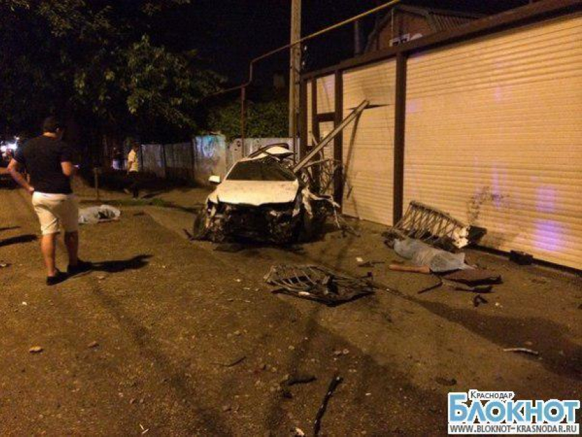 В результате аварии в Краснодаре погибли два парня