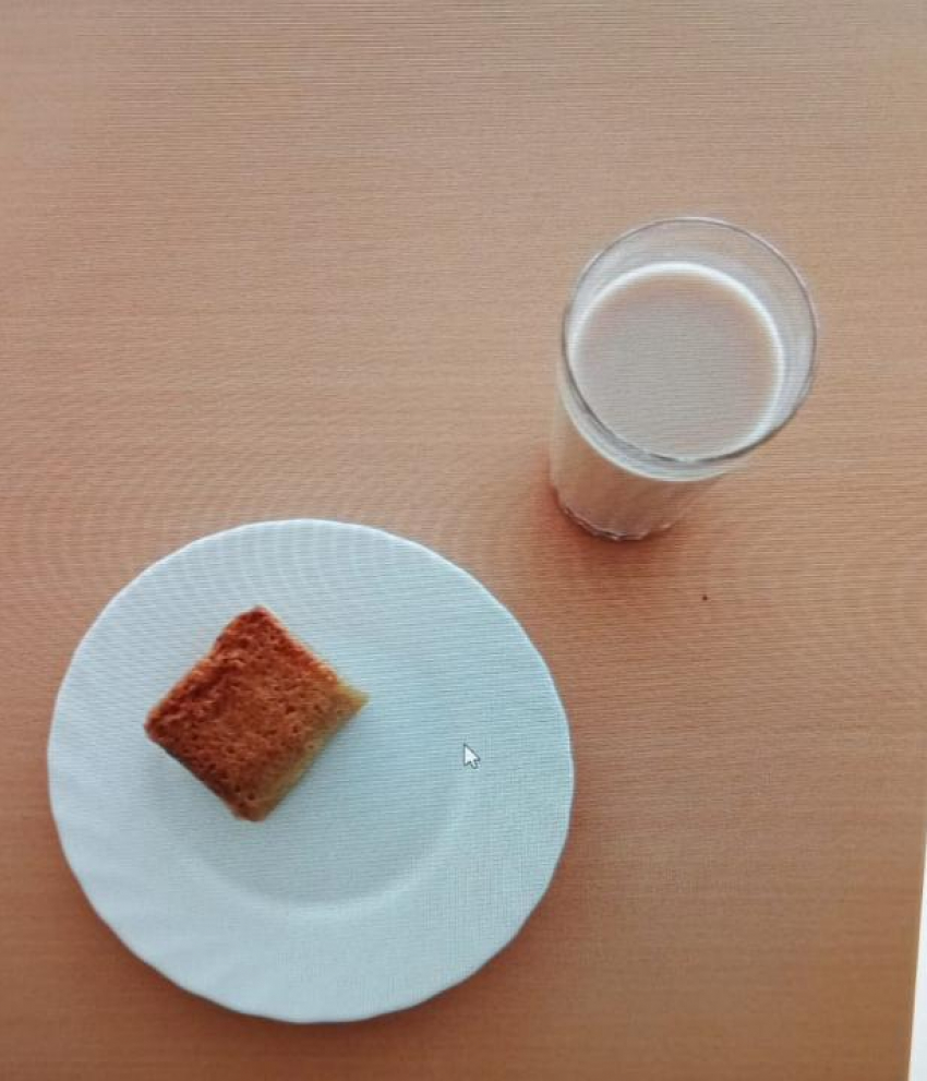 Родители детей-инвалидов показали фото странных завтраков в школе Тимашевска