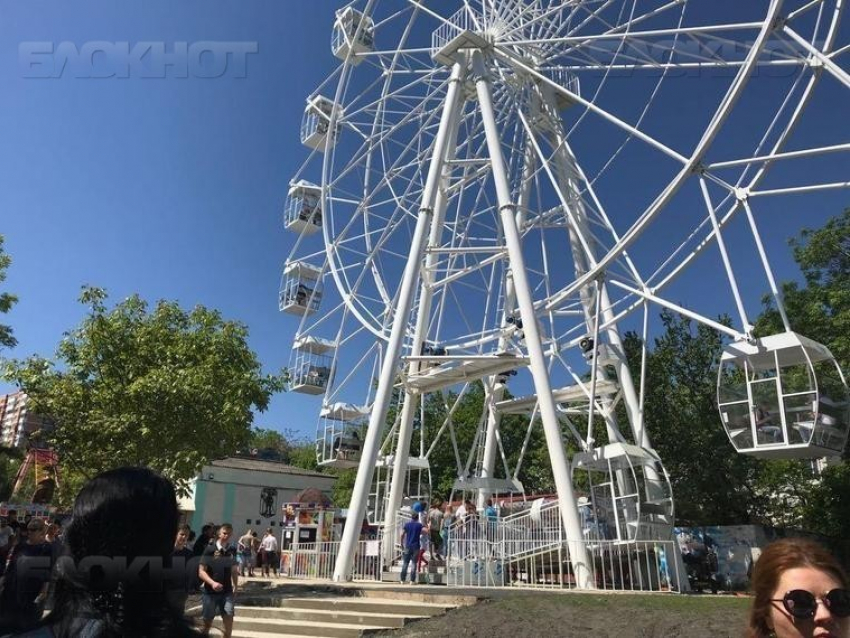 Быстрое, но закрытое колесо обозрения в Новороссийске могут снова запустить