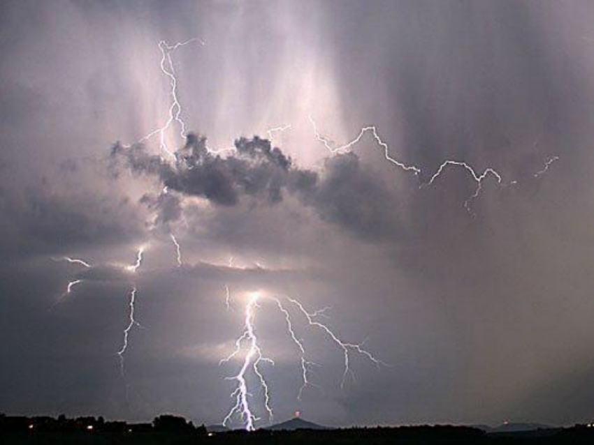  На Кубани объявили экстренное предупреждение из-за ухудшения погоды 