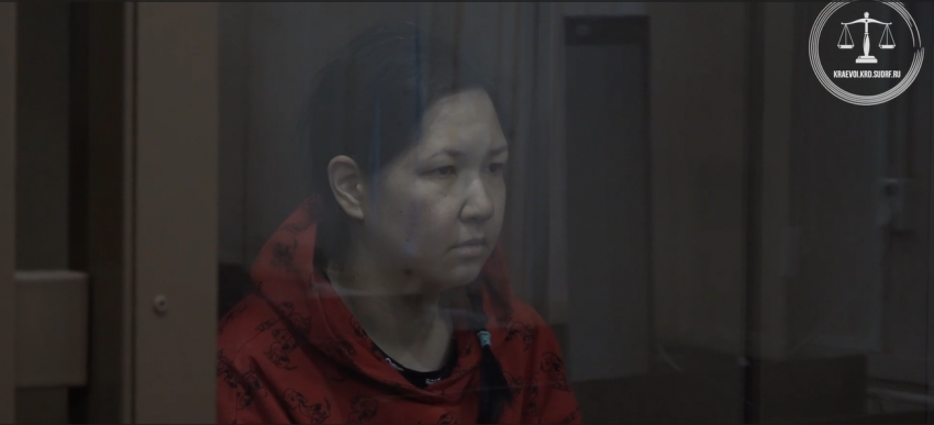 В Краснодаре суд на 2 месяца заключил под стражу мать, утопившую свою дочь