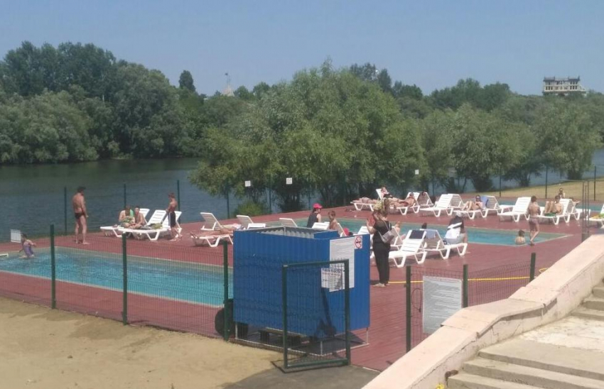 Летом к услугам краснодарцев будут три открытых бассейна