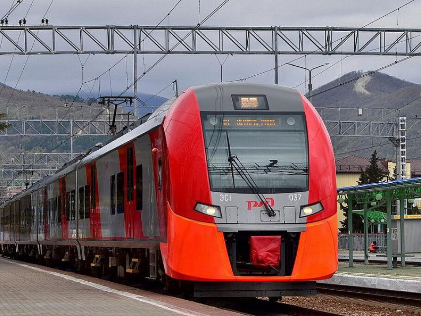 Появились первые билеты на поезд в Крым из Краснодара