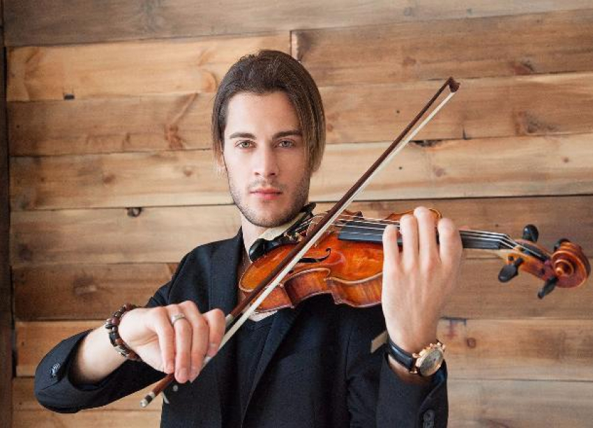 Краснодарский студент института культуры выступит в составе оркестра на концерте «Би-2»