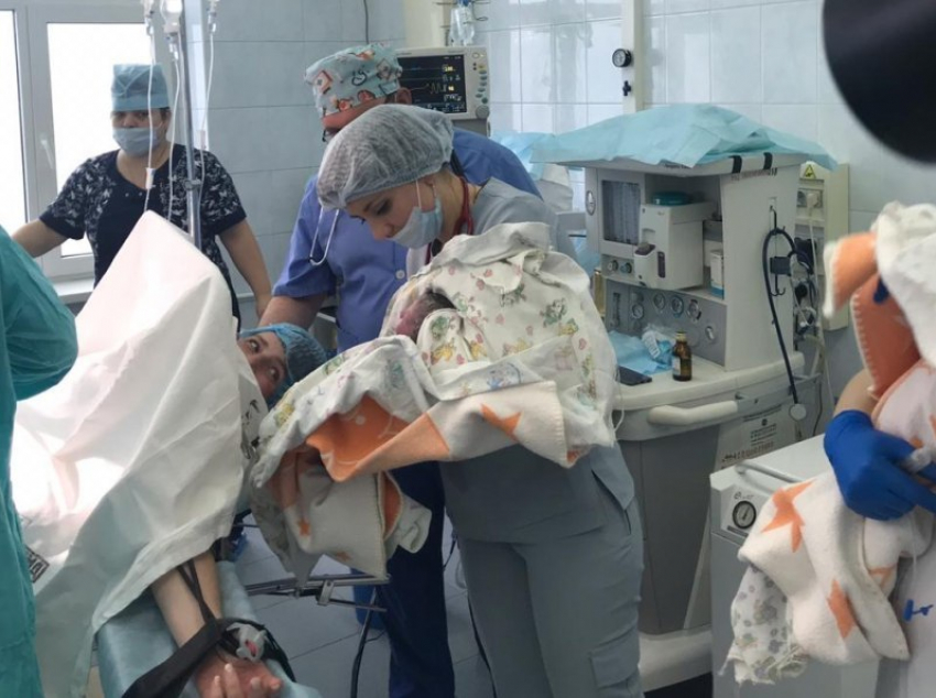  На Кубани в новогоднюю ночь родилось больше 100 детей 