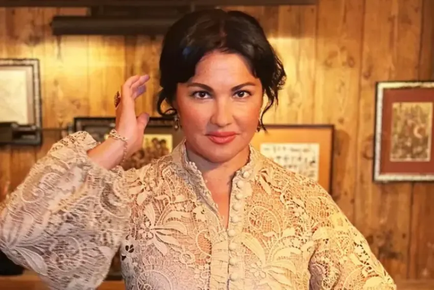 Скандально известная оперная дива из Краснодара Анна Нетребко хочет ликвидировать бизнес в России  