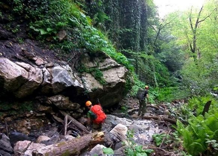 Пропавший в горах Сочи турист найден живым 