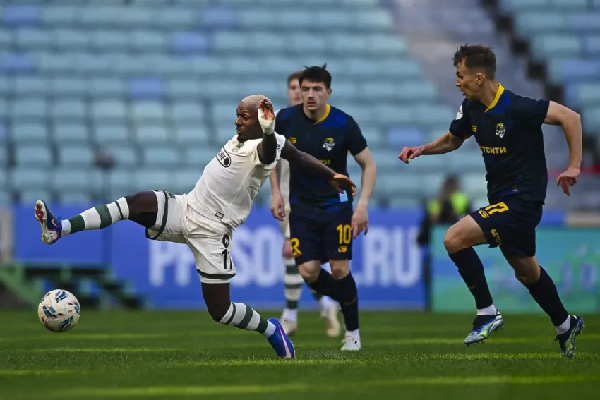 «Краснодар» вырвал победу у «Сочи» в жарком южном дерби