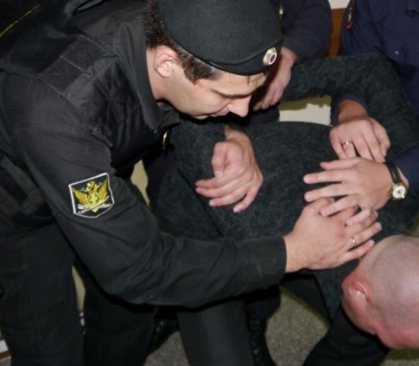 В Краснодарском крае приставам пришлось «скрутить» должника