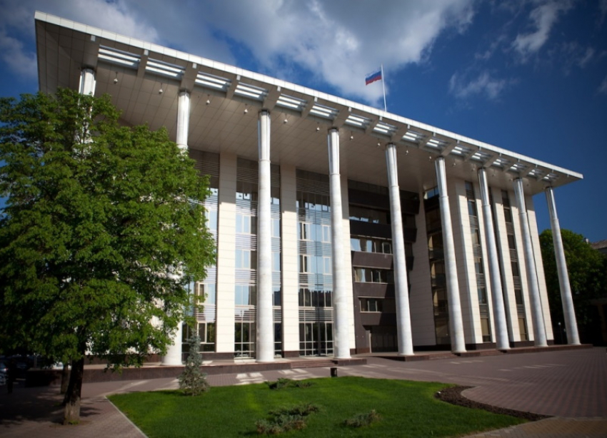 В Краснодаре к 15 годам могут приговорить подельников за избиение и ограбление мужчины