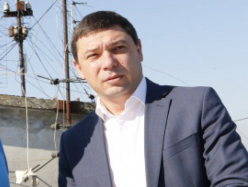 Мэр Краснодара забрался на крышу многоэтажки, чтобы оценить капремонт