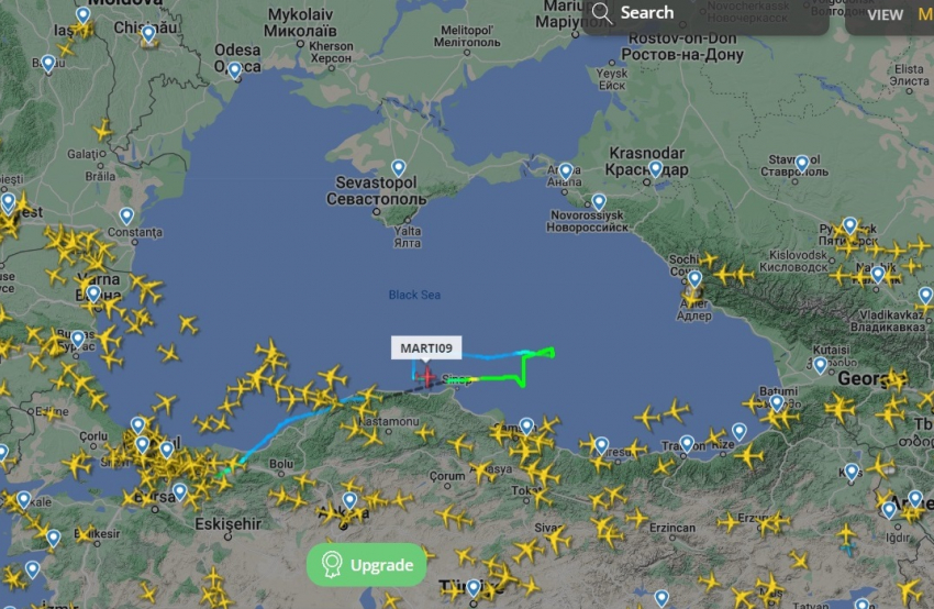 Турецкий военный самолёт летает у Краснодарского края