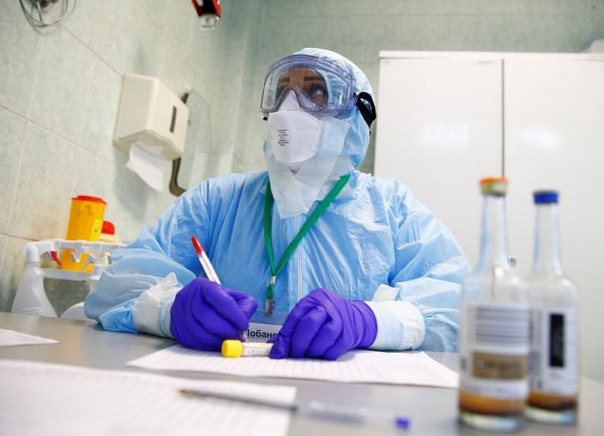 За сутки в Краснодаре коронавирусом заразились 805 человек