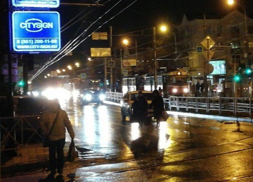 Мужчину перерезал пополам трамвай в Краснодаре
