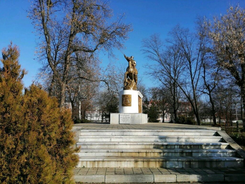 Представлены три варианта реконструкции сквера Казачьей Славы в Краснодаре