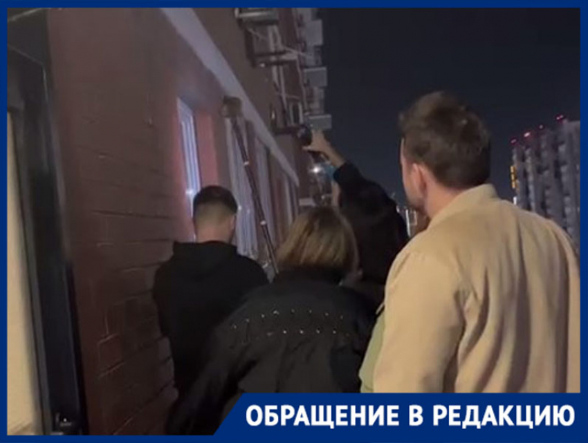 Животных оставили умирать в закрытой квартире: краснодарцы пытаются спасти бедолаг