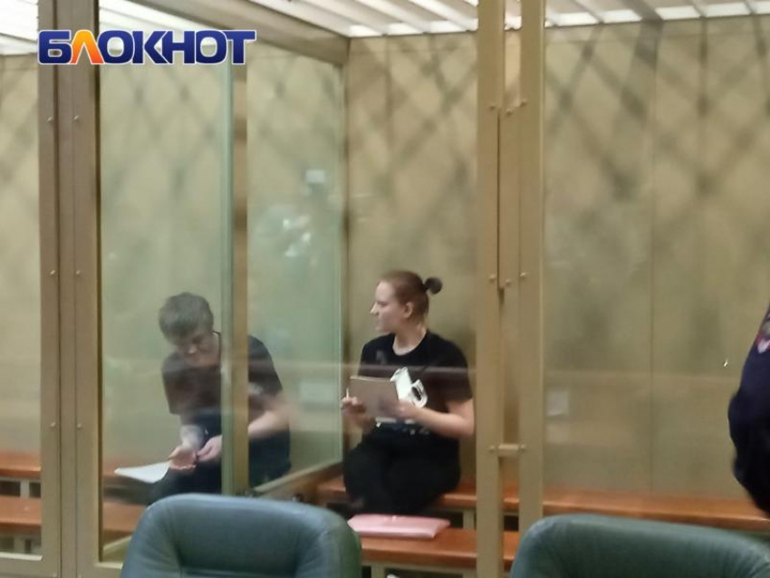 "Говорил, что наложит на себя руки, если не возьму вину»: осужденная за убийство пятилетнего сына Алена Бугоркова заявила, что ребенка убил отчим