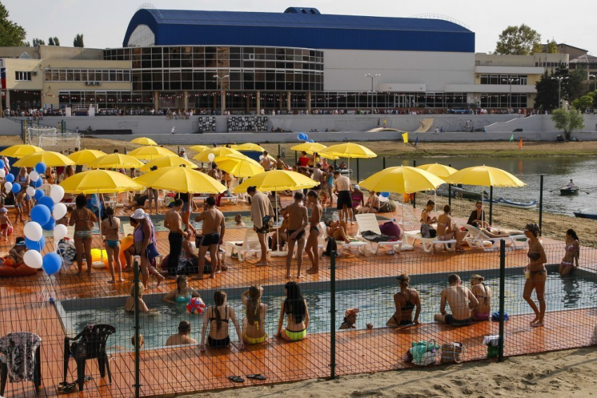 Ожидание и реальность: пользователи сравнили фото бассейнов в Краснодаре