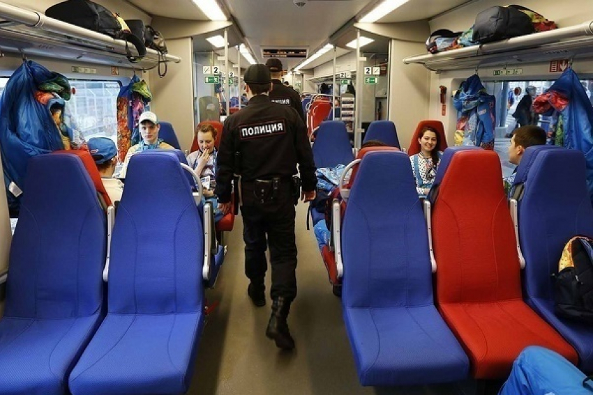 В Сочи задержали поезд «Ласточку» из-за угрозы взрыва