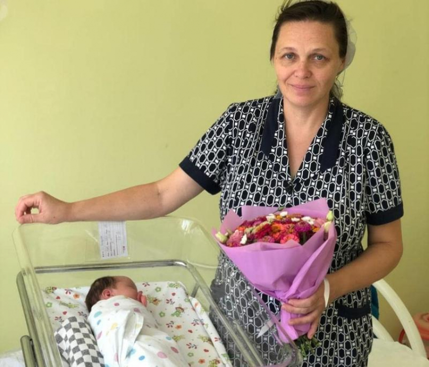 На Кубани женщина стала мамой в 13-ый раз