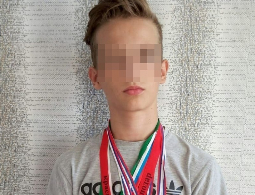  В Краснодаре ушел из дома и не вернулся 13-летний парень 