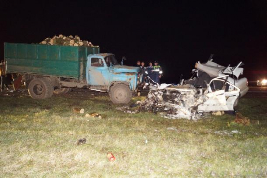  Три человека погибли и двое пострадали в тройном ДТП на Кубани