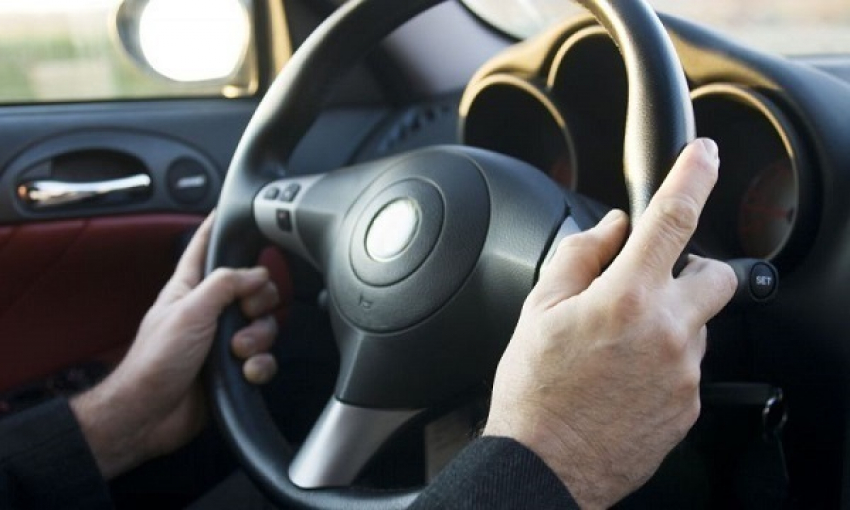 Житель Краснодара угнал автомобиль, чтобы добраться до своего дома 