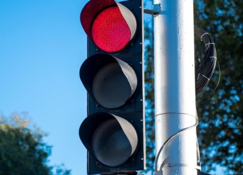 В Краснодаре временно отключат светофоры на одном перекрестке