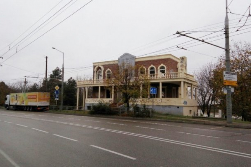  Мэрия Краснодара выкупит здание для детского центра возле Рождественского парка 
