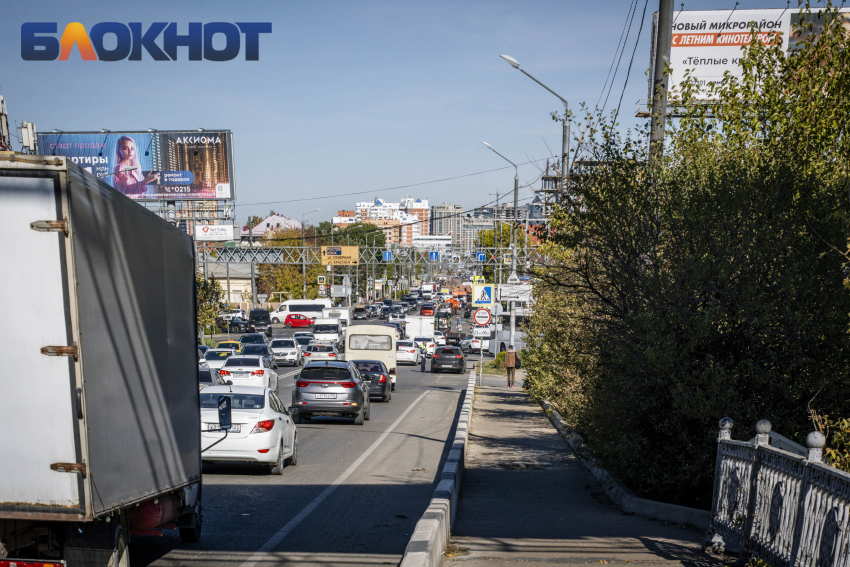 Пробки в 9 баллов парализовали движение в Краснодаре 