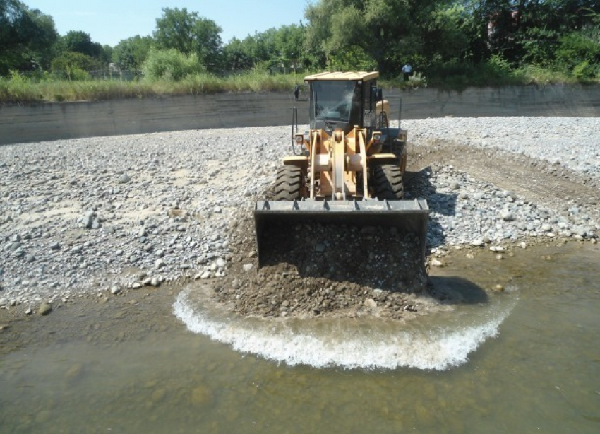 Кубань планирует получить власть над расчисткой русел рек