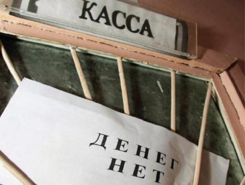 Лифтеры Краснодара почти год сидели без зарплаты 