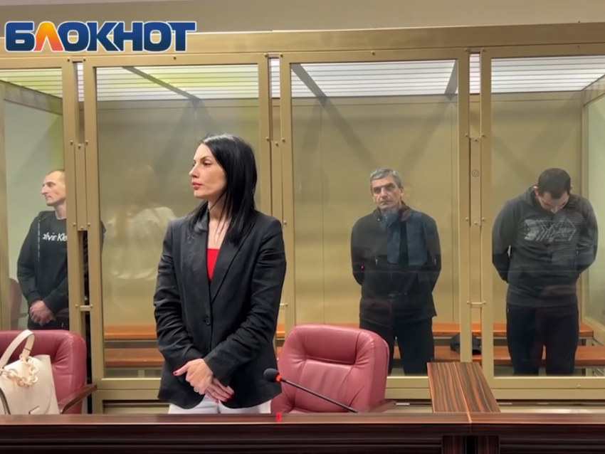 «Морально подавлена»: в суде начались прения по делу об убийстве аниматоров