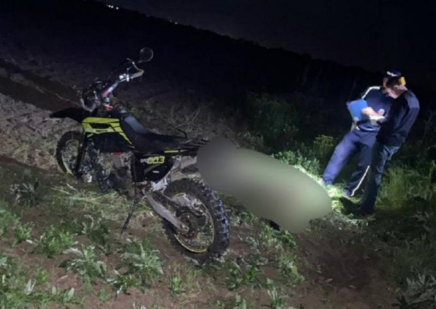 В смертельном ДТП на Кубани погиб водитель питбайка