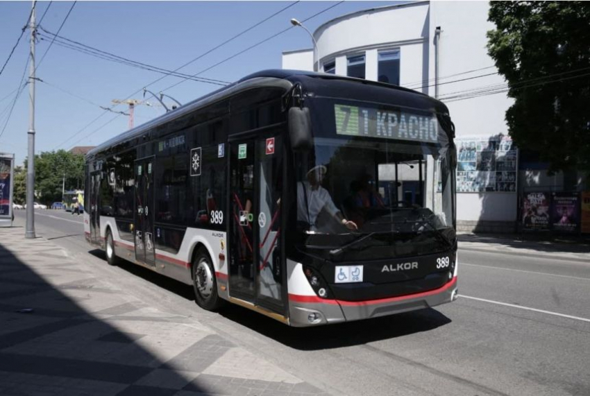 Первый троллейбус краснодарской сборки вышел на маршрут