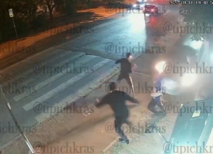 Пьяная краснодарка сбила двух пешеходов