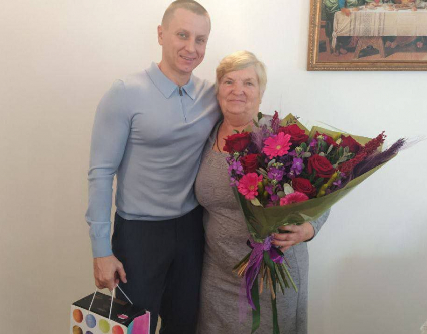 Депутат Андрей Анашкин провел встречу-отчет с активистами своих округов