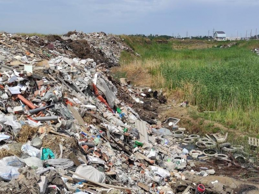 В Краснодаре могут возбудить уголовное дело из-за незаконной свалки