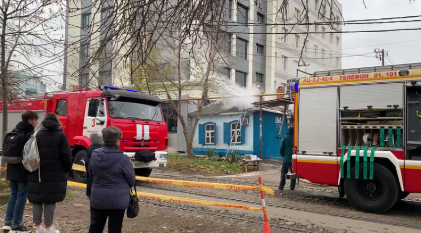 В Краснодаре из-за пожара остановилось движение трамваев 