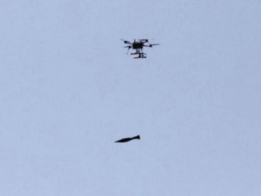 Осколками ранило мужчину, выбило окна: ВСУ выпустили дроны по Краснодарскому краю