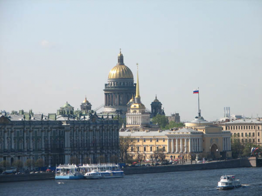 Мэр Сочи отправился в Петербург за новыми туристами 