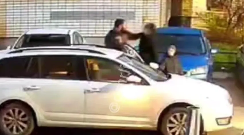Видео кулачного боя водителя и пешехода в Краснодаре попало к СК 