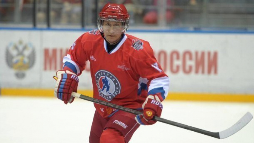  Путин в качестве капитана выведет на сочинский лед команду «Звезд Ночной лиги» 