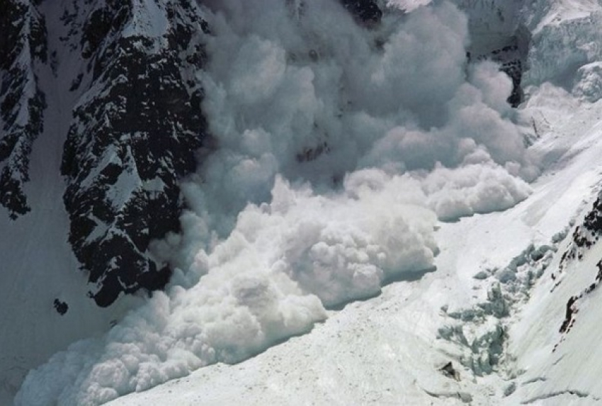 В Сочи предупредили об опасности схода лавин