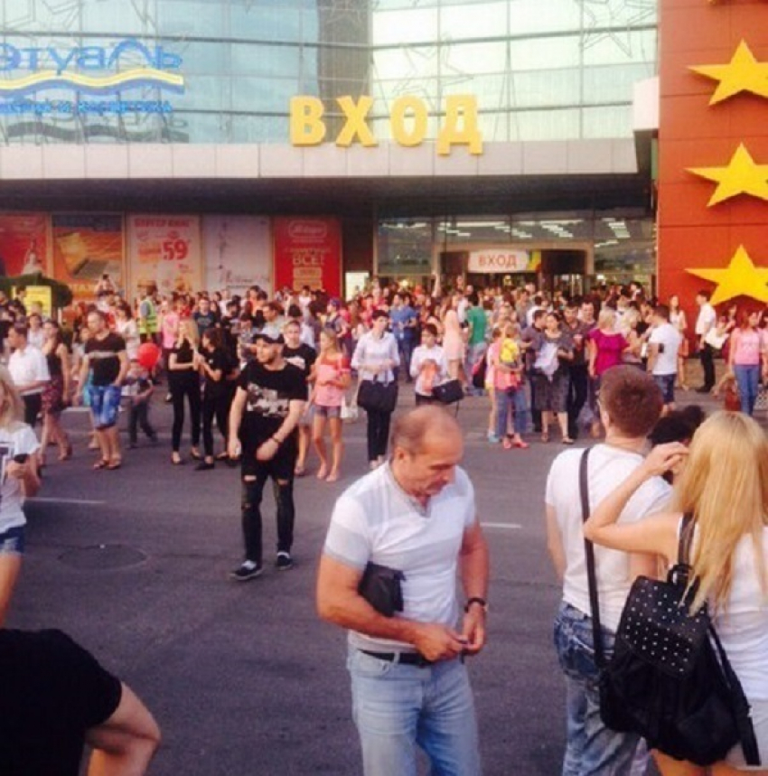 В Краснодаре эвакуировали посетителей из торгового центра СБС