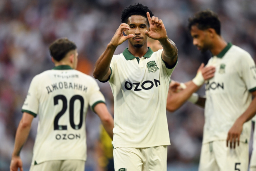 «Краснодар» без особого труда выиграл у «Сочи» в матче Кубка России при помощи трех точных пасов Батчи 