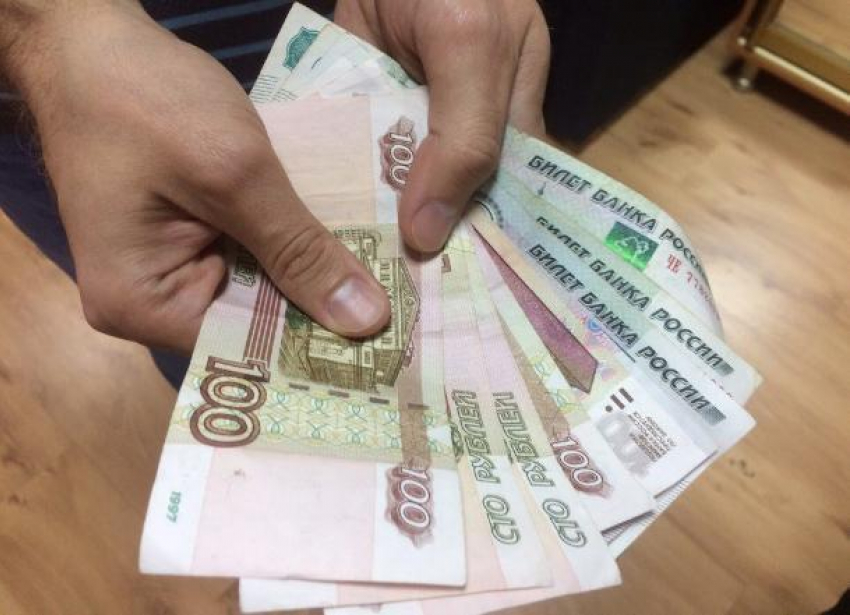 На Кубани более четырех миллиардов рублей направят на зарплаты бюджетников